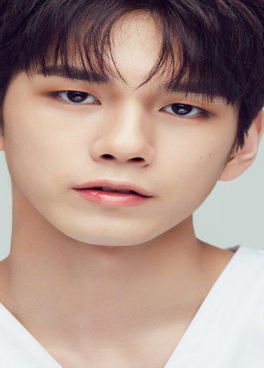Ong Seong Wu يؤكد إنضمامه لدراما كأول بطولة له لقناة JTBC بجانب الممثلة Kim Hyang Ki و Shin Seung Ho