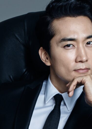 الممثل‏ Song Seung Heon في محادثات للإنضمام لبطولة دراما tvN الجديدة