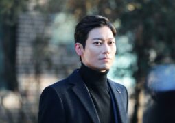 كشف Park Hoon أن اسمه الفني هو إسم أخيه الذي انتحر